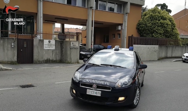 Le immagini dell’operazione dei carabinieri a Robecchetto (Redazione)