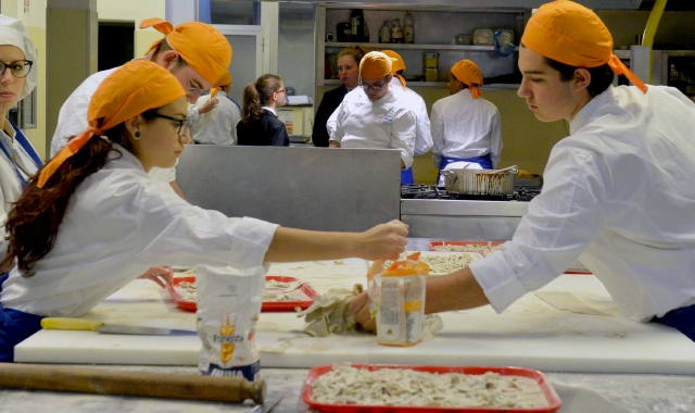 Economia, in fuga dalle cucine