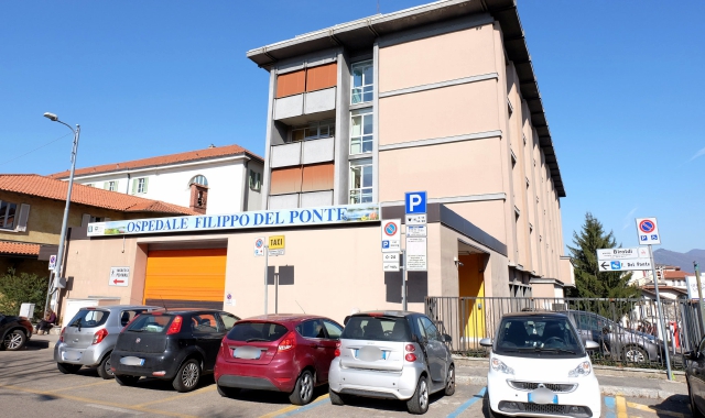 Varese, parcheggi al Del Ponte: polemica infinita