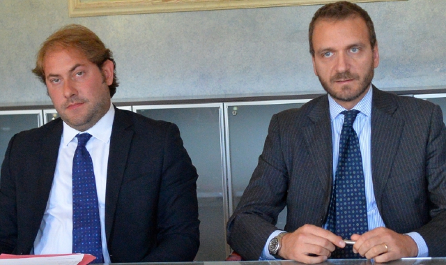 Giuseppe Montalbetti e Marco Sordelli durante la presentazione del bilancio comunale nel 2014 (foto Blitz)