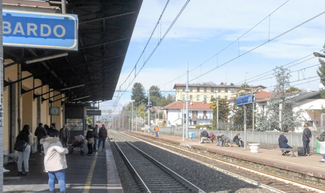 Suicidio stazione Somma Lombardo (foto Archivio)