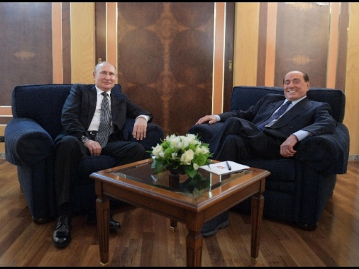 Fi: Berlusconi chiama Putin per il suo compleanno