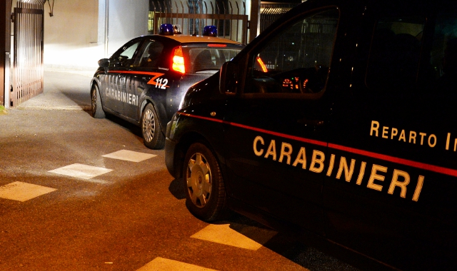 Le indagini sono affidate ai carabinieri di Tradate