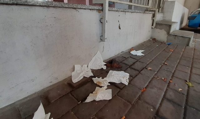 Gallarate, strade usate come wc