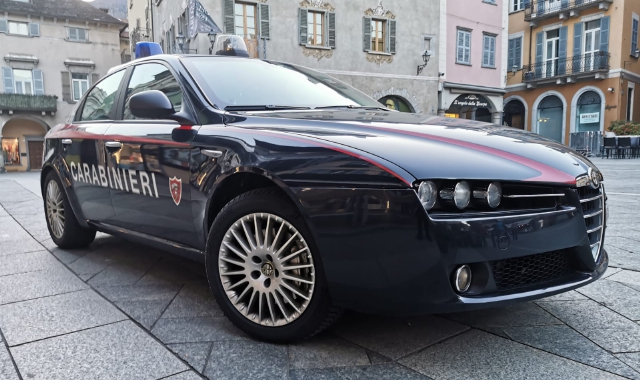 I carabinieri di Domodossola hanno tolto la patente al giovane varesino  (foto Redazione)