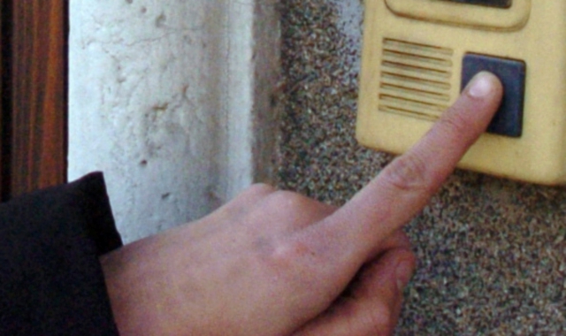 A Samarate c’è un truffatore che suona i campanelli spacciandosi per militare della guardia di finanza