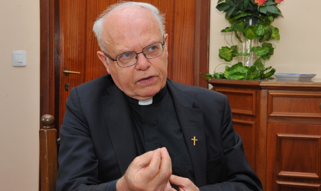 Don Armando sta con i no vax