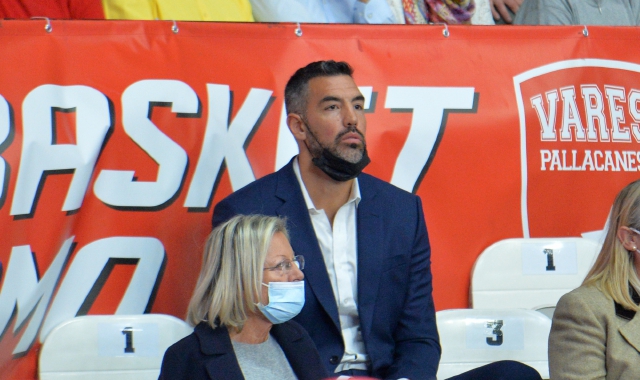 Ojm, El General al comando