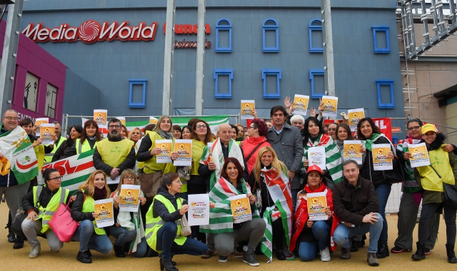 La manifestazione organizzata dai dipendenti di Auchan il 31 ottobre 2019 (Pubblifoto)