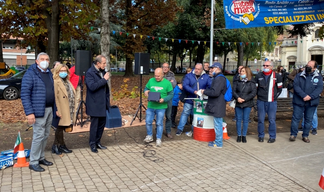 Un momento di gioco proposto dai gelesi di Busto