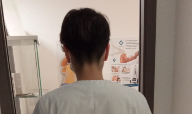 L’estetista e la sua socia erano impegnate e il ladro ne ha approfittato