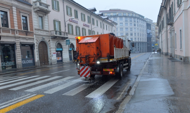 I mezzi spargisale entreranno in azione già dalla serata