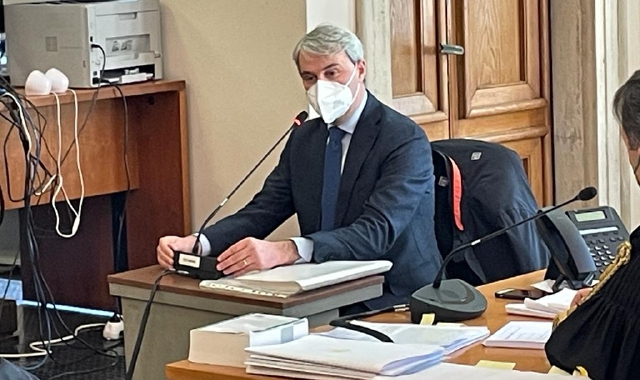 Il sindaco Davide Galimberti, testimone al processo per i lavori della piscina alla Schiranna  (foto Blitz - Angelo Puricelli)