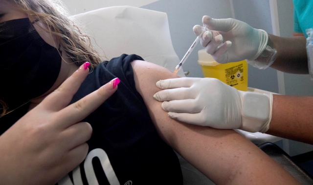 Dopo la fascia di età dai 12 ai 16 anni, si aprono le prenotazioni per il vaccino ai bambini