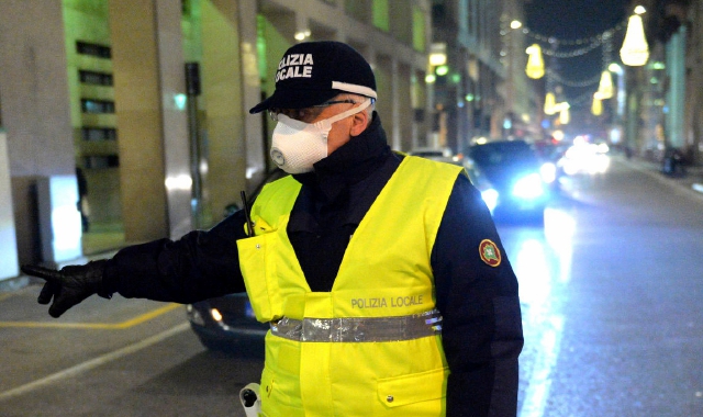 Gli accertamenti sono affidati alla Polizia locale