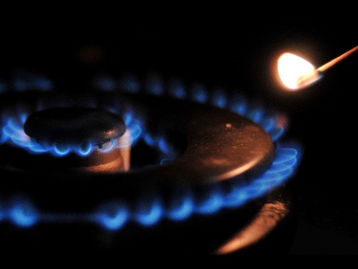 Bollette: Arera, da gennaio +55% per la luce, +41,8% gas
