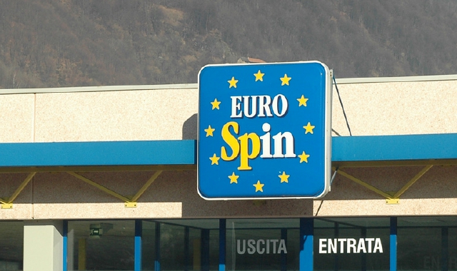 Gazzada, ladro in azione all’Eurospin