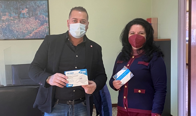 Mario Grieco con la preside Armida Truppi
