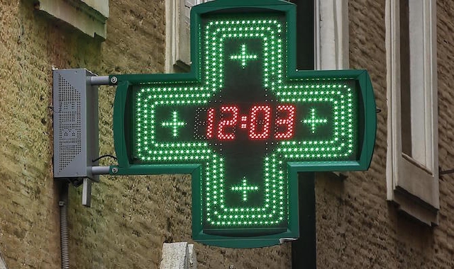 Una farmacia (foto Redazione)