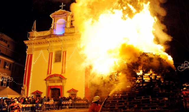 Quest’anno il falò di Sant’Antonio non verrà acceso (foto Archivio)
