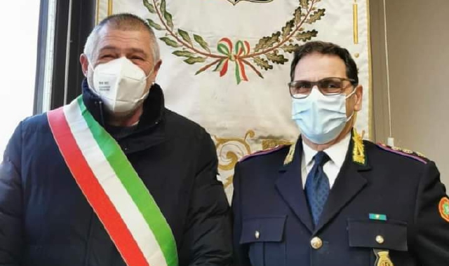 Il sindaco Enrico Puricelli e il vicecomandante Luigi Leo (foto Redazione)