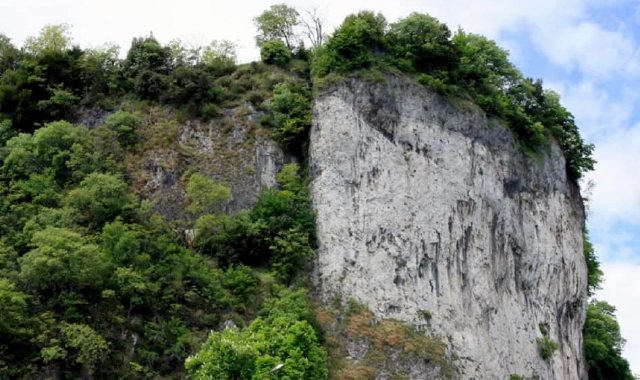 Arona, un milione per non far crollare la rocca