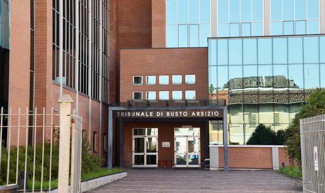 Busto Arsizio, papà stalker: condannato