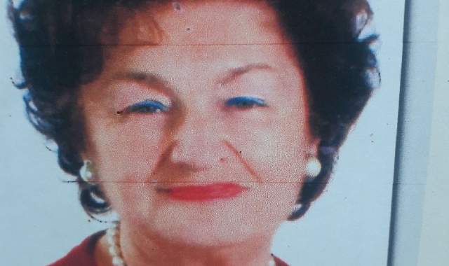Arona, addio alla maestra Carla