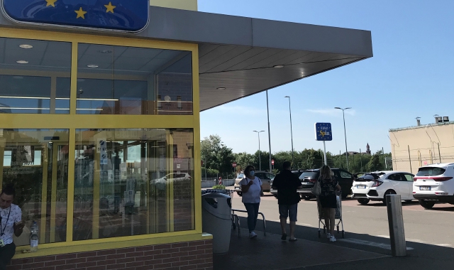 Olgiate, rapina all’Eurospin