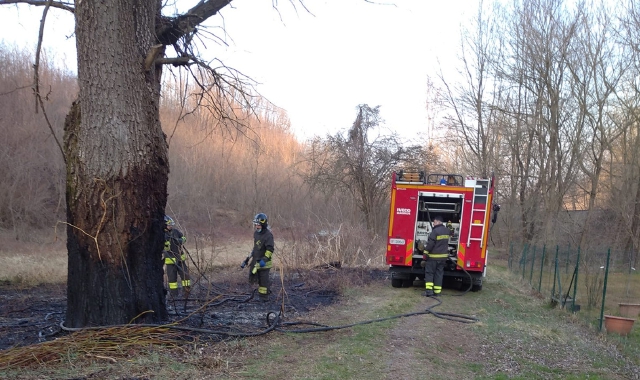 Un altro incendio a Malnate