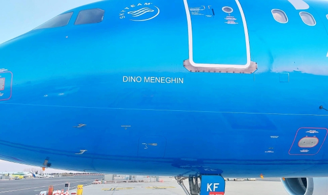 L’aereo “firmato” Dino Meneghin