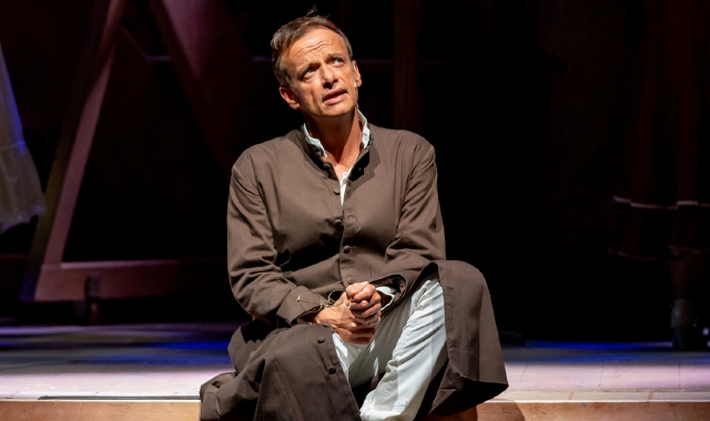 Gianluca Guidi (Massimiliano Fusco) 