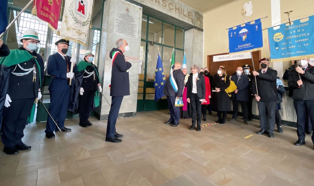 Mattinata dedicata al Milite ignoto quella di oggi a Saronno (foto Blitz)