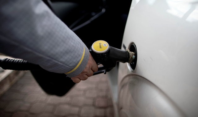 Carburanti, l’inganno dei cartelli tarocchi