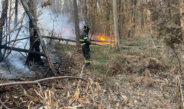 Emergenza incendi, tre in poche ore