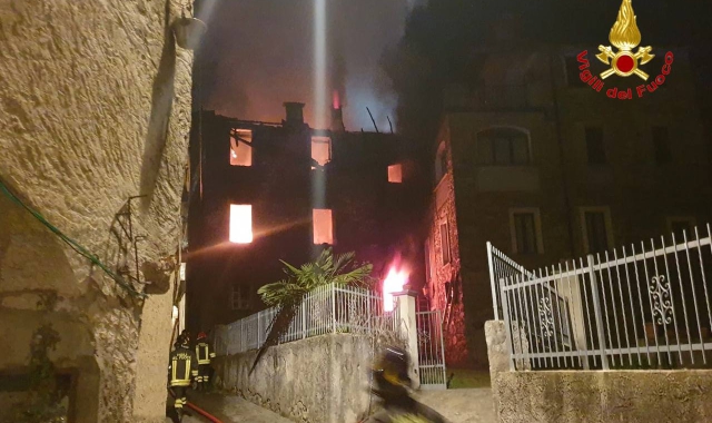 Vigili del fuoco in azione