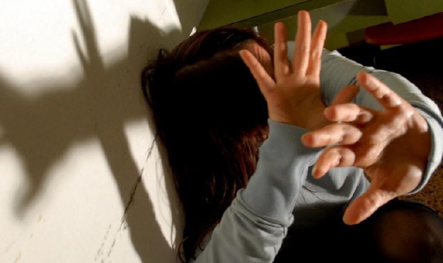 In fondo a sinistra Carol Maltesi, in primo piano Davide Fontana