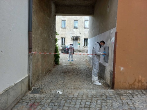 Uccide la compagna e si suicida lanciandosi da ponte