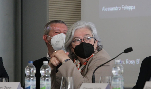 L’ex ministro Rosy Bindi al De Filippi di Varese  (foto Blitz)