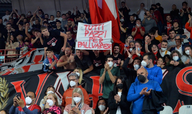 Divieto di trasferta a Brescia per i tifosi biancorossi (foto Blitz)