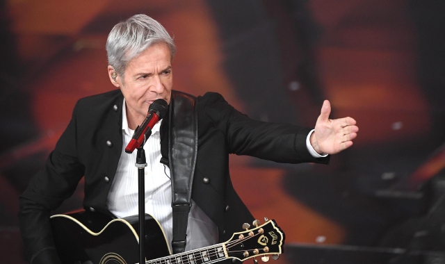 Baglioni ha la gastrite: slitta il concerto