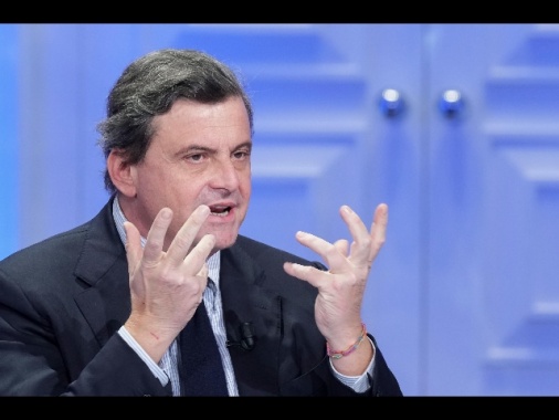 Dominatrice candidata a Como per Azione, arriva l'alt di Calenda