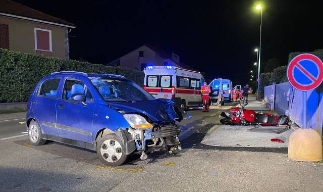 Scontro fra auto e moto: paura a Uboldo