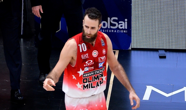 Basket, Milano batte Sassari e va in finale