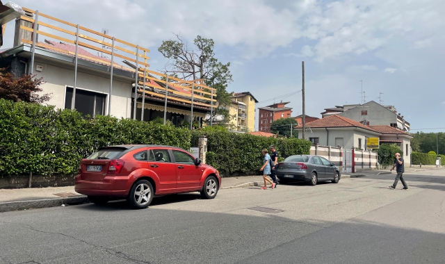 Incidente sul lavoro, oggi, in via Parini a Gallarate (foto Redazione)