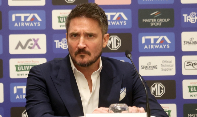 Gianmarco Pozzecco, nuovo allenatore della Nazionale di basket, debutta con una sconfitta