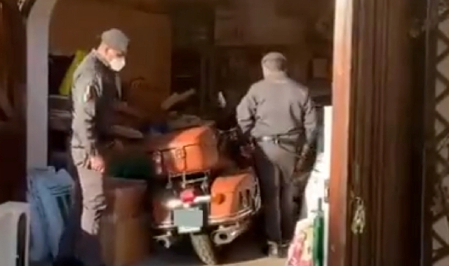 L’auto e la moto sequestrati oltre a conti correnti, appartamenti e terreni