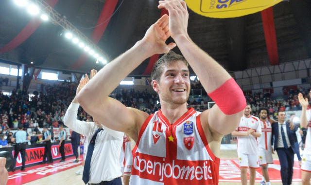 De Nicolao giocherà con la maglia dell’Ojm anche nella prossima stagione (foto Archivio)