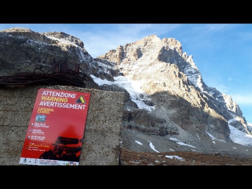 Caldo, guide alpine sospendono salite Cervino e Monte Bianco