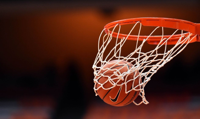 Varese unisce le forze per andare a canestro (foto Archivio)